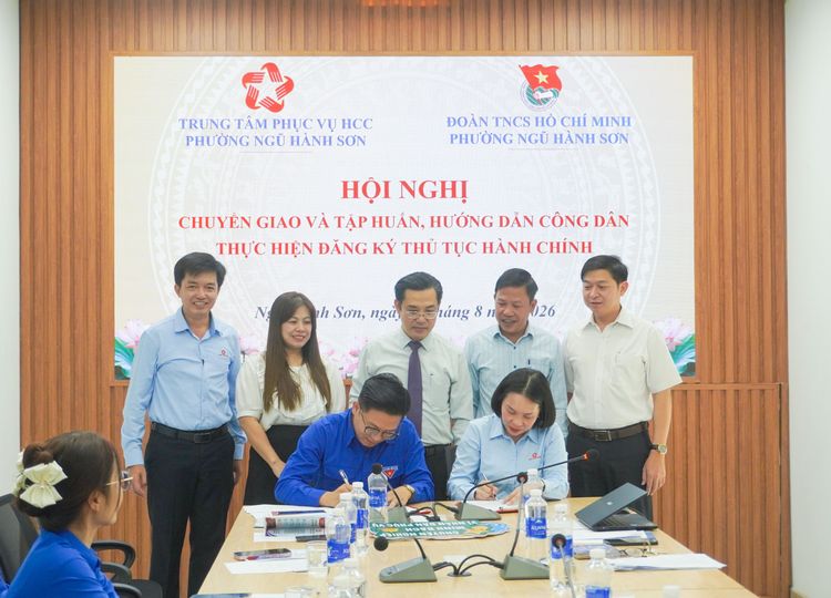 Hội nghị chuyển giao và tập huấn hướng dẫn công dân - ảnh 11