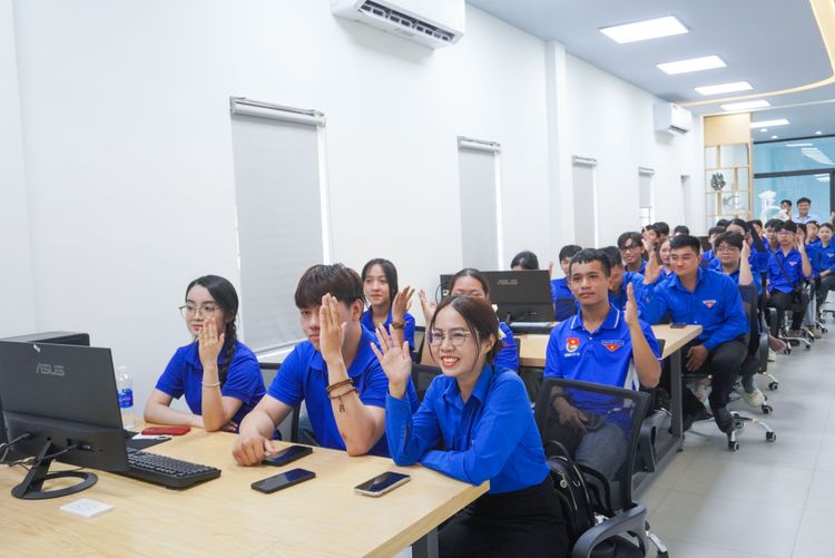 Hội nghị chuyển giao và tập huấn hướng dẫn công dân - ảnh 5